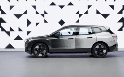 Watch: BMW’s New SUV Concept Changes Color Right in Front of Your Eyes – Robb Report